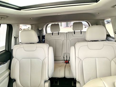 Used 2023 Jeep Grand Cherokee L Overland image 14