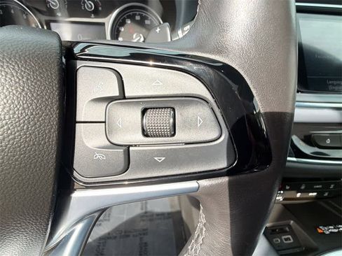 Used 2023 Buick Enclave Essence w/ Experience Buick Package image 26