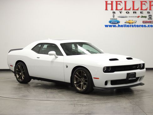 Used 2022 Dodge Challenger SRT Hellcat Redeye RWD image 1