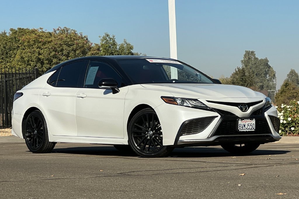 Certified 2021 Toyota Camry XSE FWD image 2