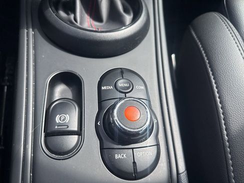 Used 2019 MINI Cooper Countryman S w/ Premium Package image 34