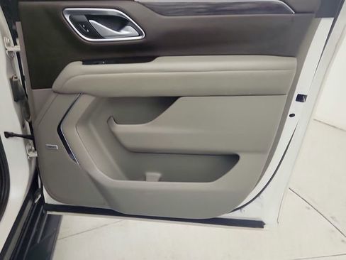 Certified 2022 GMC Yukon XL SLT w/ SLT Premium Package RWD image 36