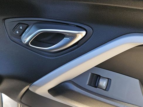 Used 2021 Chevrolet Camaro LT image 27