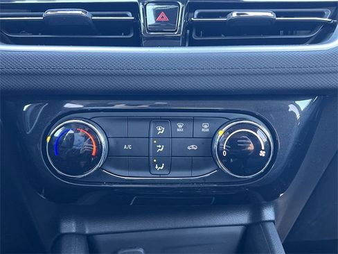 Used 2024 Chevrolet TrailBlazer LT w/ Driver Confidence Package image 13