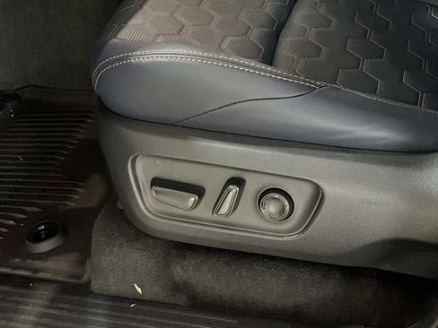 New 2026 Toyota 4Runner 4WD image 23