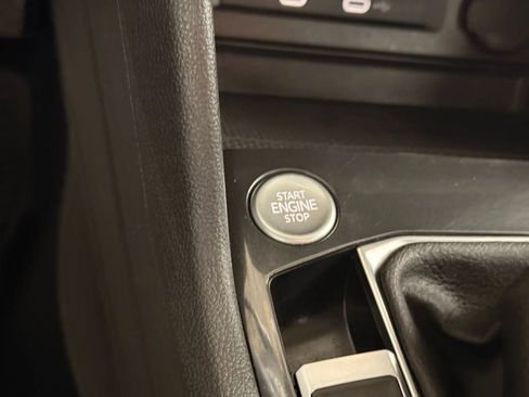 Used 2022 Volkswagen Tiguan SE w/ Panoramic Sunroof Package image 80