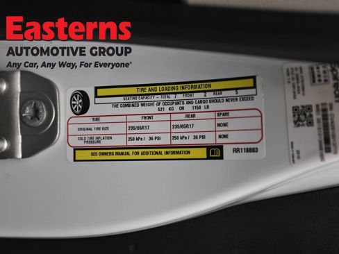 Used 2024 Chrysler Pacifica Touring-L FWD image 36