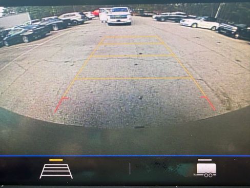 Used 2020 Chevrolet Silverado 1500 Custom w/ Custom Value Package image 16