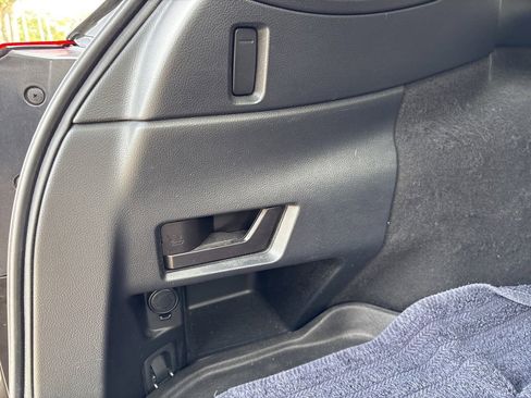 Used 2019 Subaru Outback 3.6R Limited w/ Popular Package #2 image 34