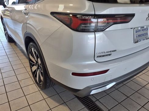 Used 2025 Mitsubishi Outlander SE AWD/4WD image 20