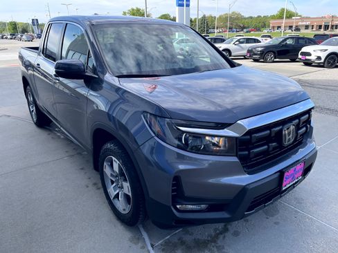 Certified 2025 Honda Ridgeline RTL image 4
