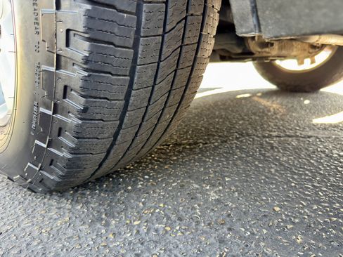 Used 2019 Chevrolet Tahoe LS image 13