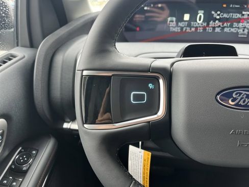 New 2025 Ford Expedition Max Active image 13