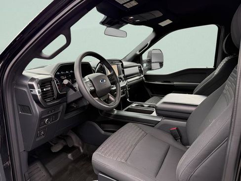 Used 2021 Ford F150 XL w/ STX Appearance Package AWD/4WD image 4