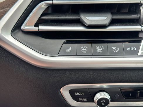 Used 2022 BMW X5 sDrive40i w/ Premium Package RWD image 34