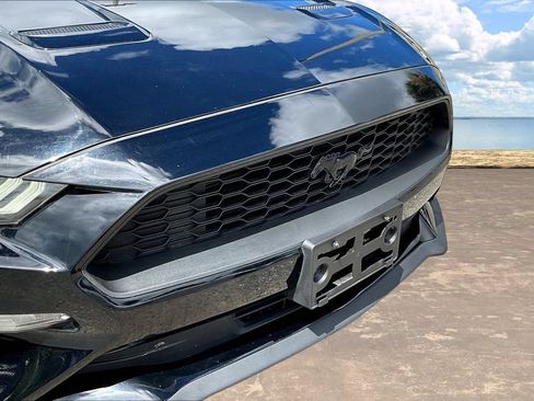 Used 2020 Ford Mustang Coupe w/ Black Accent Package RWD image 32