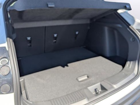 New 2026 Chevrolet Trax RS w/ Sunroof Package image 24