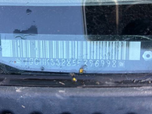 Used 2005 Chevrolet Silverado 3500 LT w/ Heavy-Duty Power Package image 12