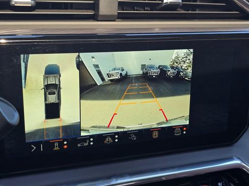 Used 2024 GMC Sierra 3500 Denali Ultimate image 33