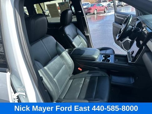 Used 2024 GMC Acadia Elevation FWD image 32