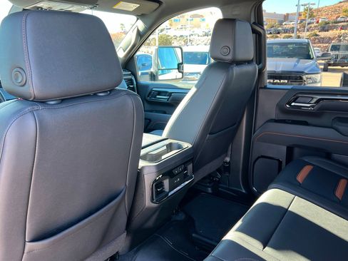 Certified 2025 GMC Sierra 2500 AT4 image 20