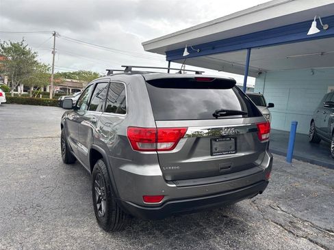 Used 2013 Jeep Grand Cherokee Laredo image 3