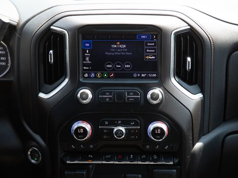 Used 2021 GMC Sierra 2500 AT4 w/ AT4 Preferred Package AWD/4WD image 15