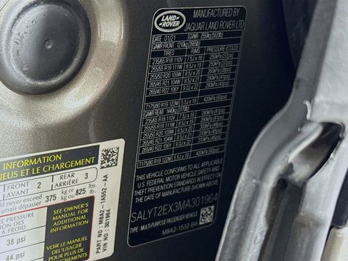 Used 2021 Land Rover Range Rover Velar R-Dynamic S image 34