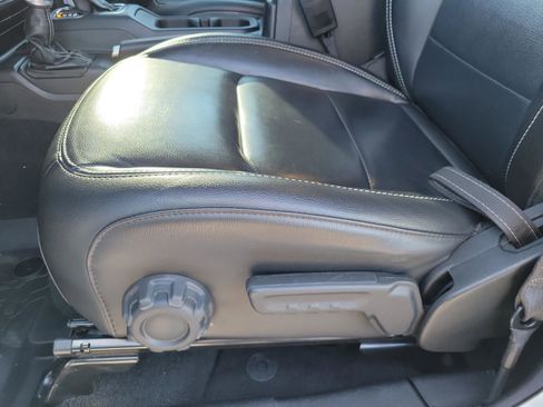 Used 2023 Jeep Wrangler Unlimited Sahara w/ Cold Weather Group image 15