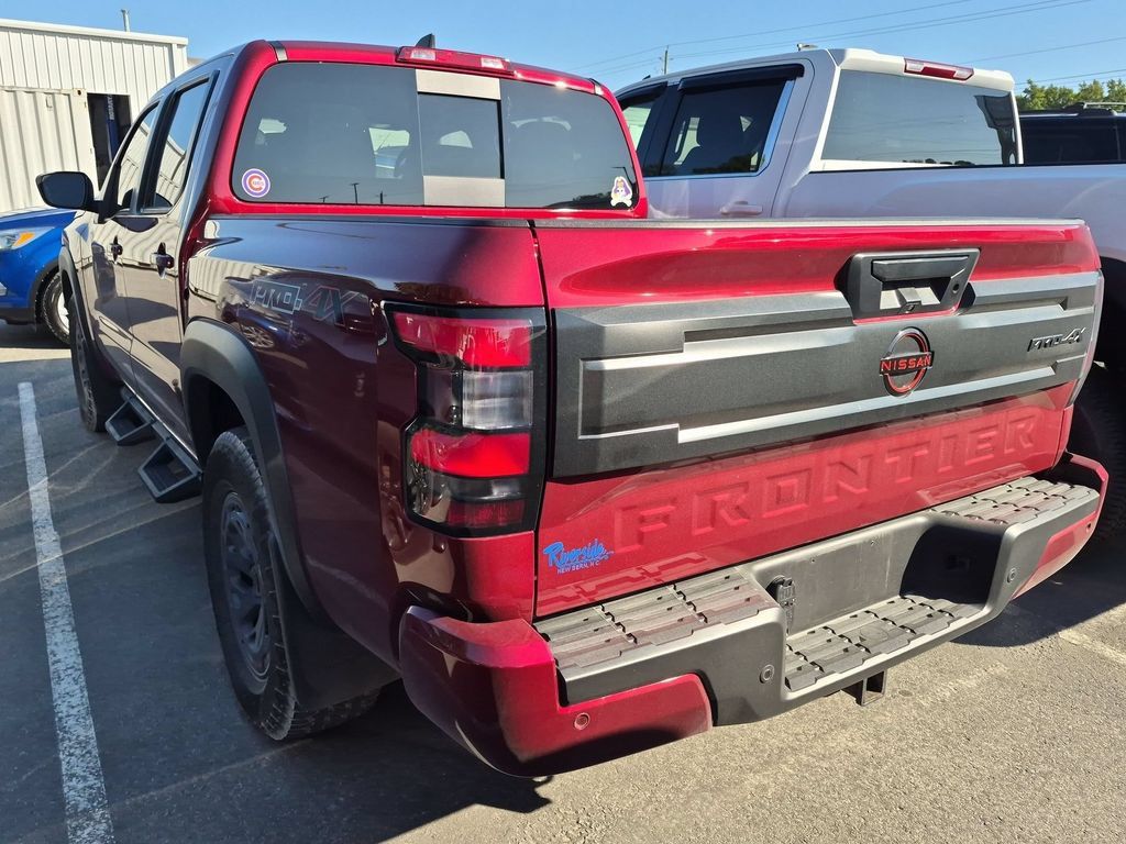 Used 2025 Nissan Frontier PRO-4X AWD/4WD image 6