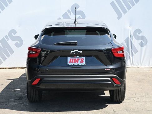 Used 2024 Chevrolet Trax RS w/ Driver Confidence Package FWD image 6