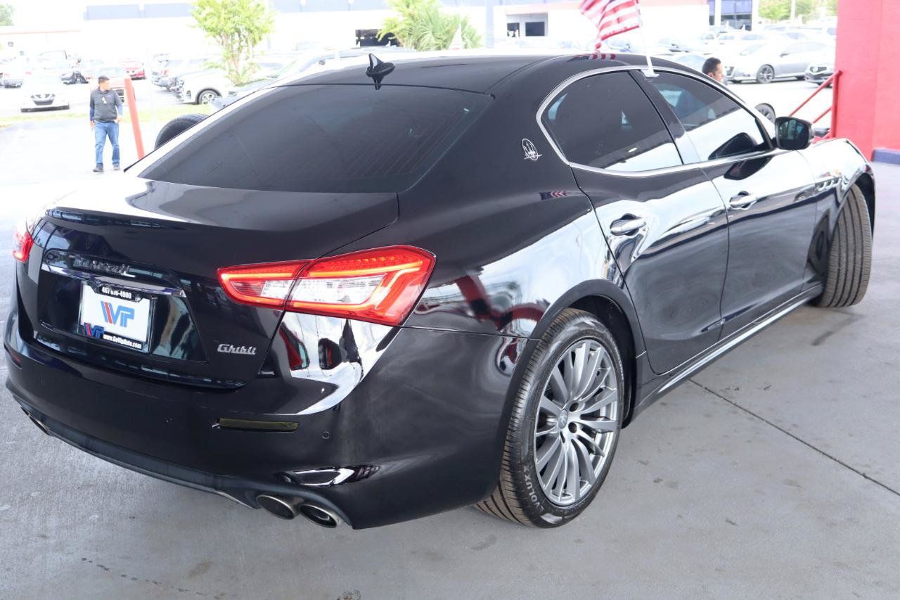 Used 2018 Maserati Ghibli RWD image 5