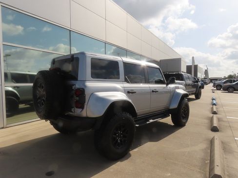 Used 2024 Ford Bronco Raptor AWD/4WD image 11