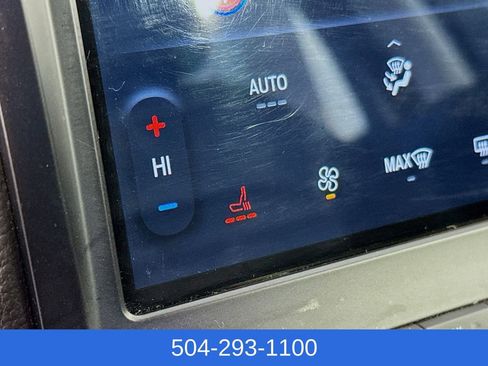 Used 2024 Ford Edge SEL image 19