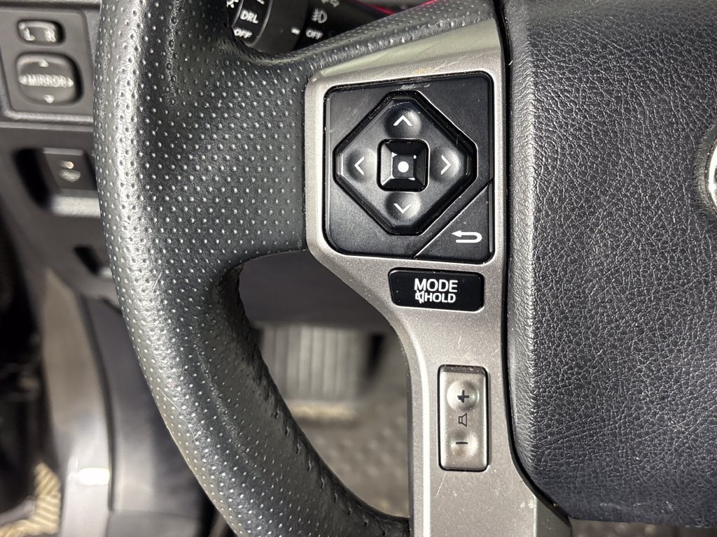 Used 2017 Toyota 4Runner SR5 Premium RWD image 18