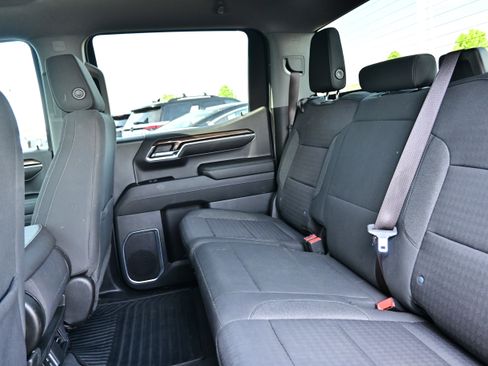 Used 2023 Chevrolet Silverado 1500 LT AWD/4WD image 14