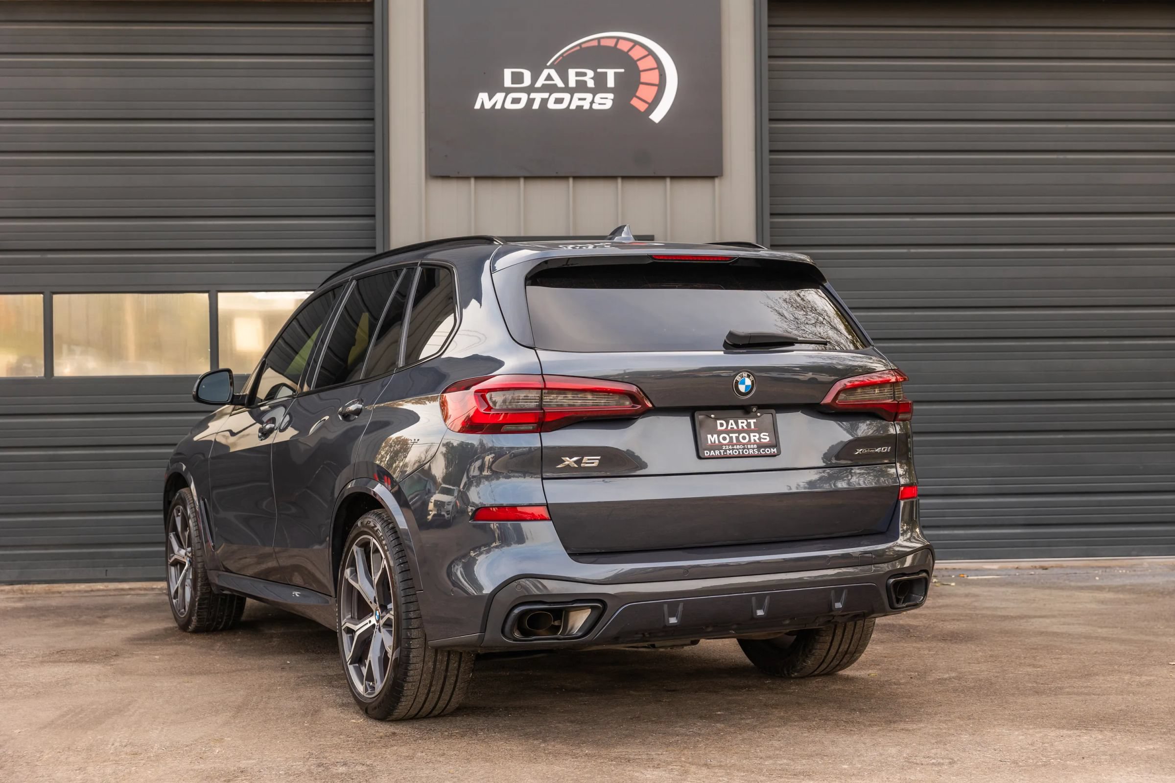 Used 2021 BMW X5 xDrive40i w/ M Sport Package AWD/4WD image 5