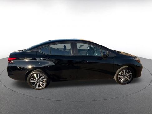 Used 2025 Nissan Versa SV image 16