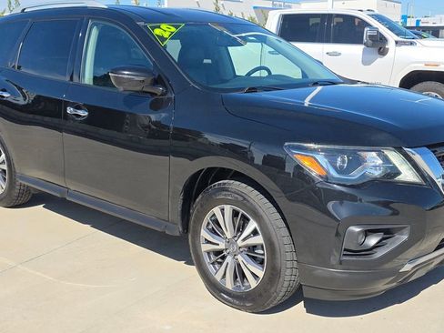 Used 2020 Nissan Pathfinder SL AWD/4WD image 7