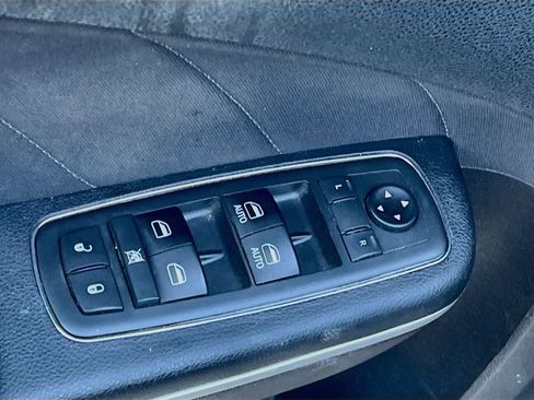 Used 2019 Dodge Charger Scat Pack RWD image 17