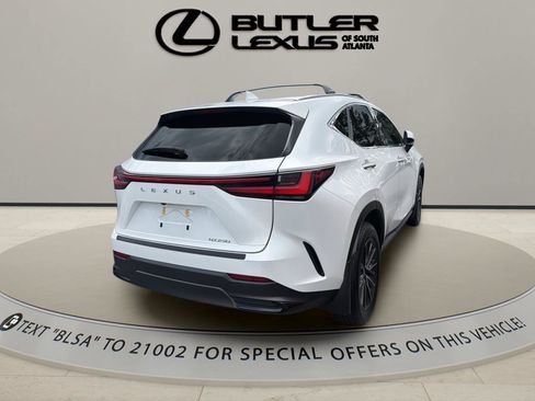 Used 2025 Lexus NX 250 FWD w/ Accessory Package (2T) image 4