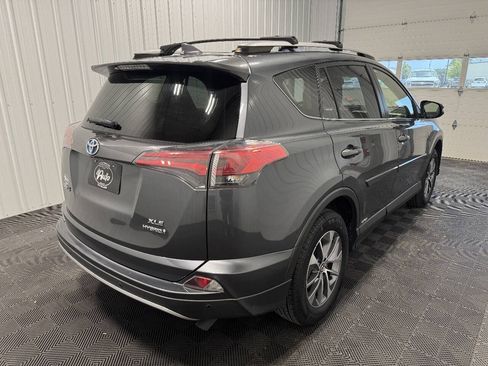 Used 2018 Toyota RAV4 XLE w/ Convenience Package AWD/4WD image 3