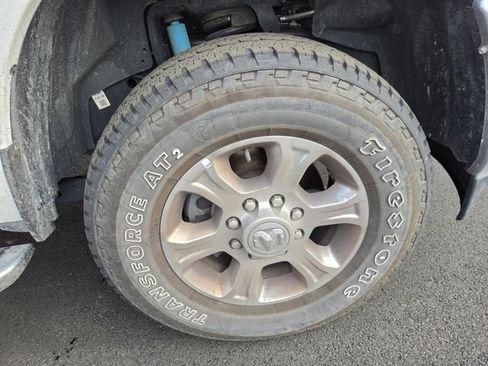 Used 2025 RAM 2500 Big Horn AWD/4WD image 32
