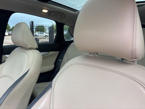 Used 2022 INFINITI QX50 Sensory AWD/4WD image 9