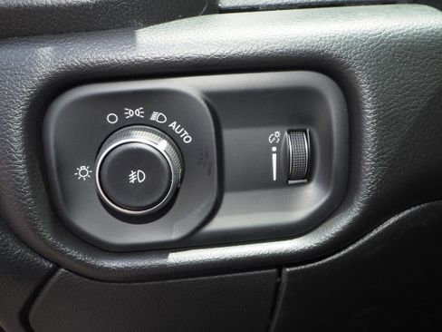 New 2025 RAM 5500 Tradesman image 27