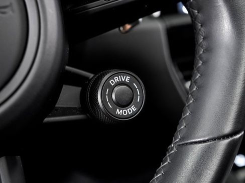 Used 2024 Porsche Macan GTS image 16