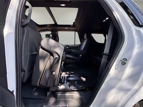 Used 2023 GMC Yukon AT4 AWD/4WD image 21