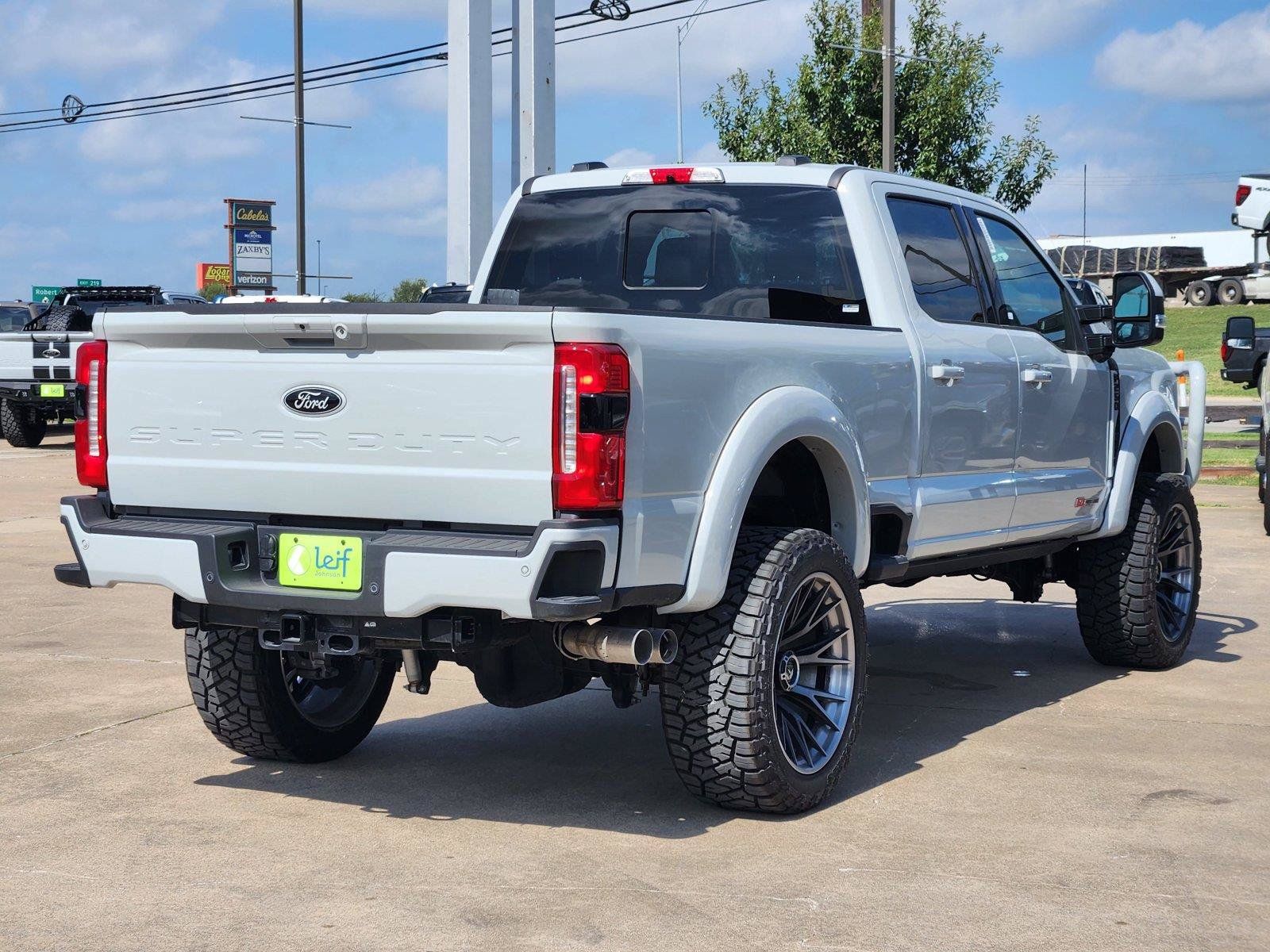 New 2025 Ford F250 Lariat w/ Lariat Ultimate Package AWD/4WD image 4