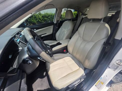 Used 2019 Honda Insight EX image 14