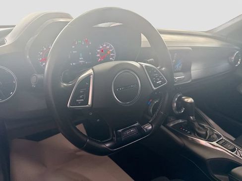 Used 2017 Chevrolet Camaro LT RWD image 10